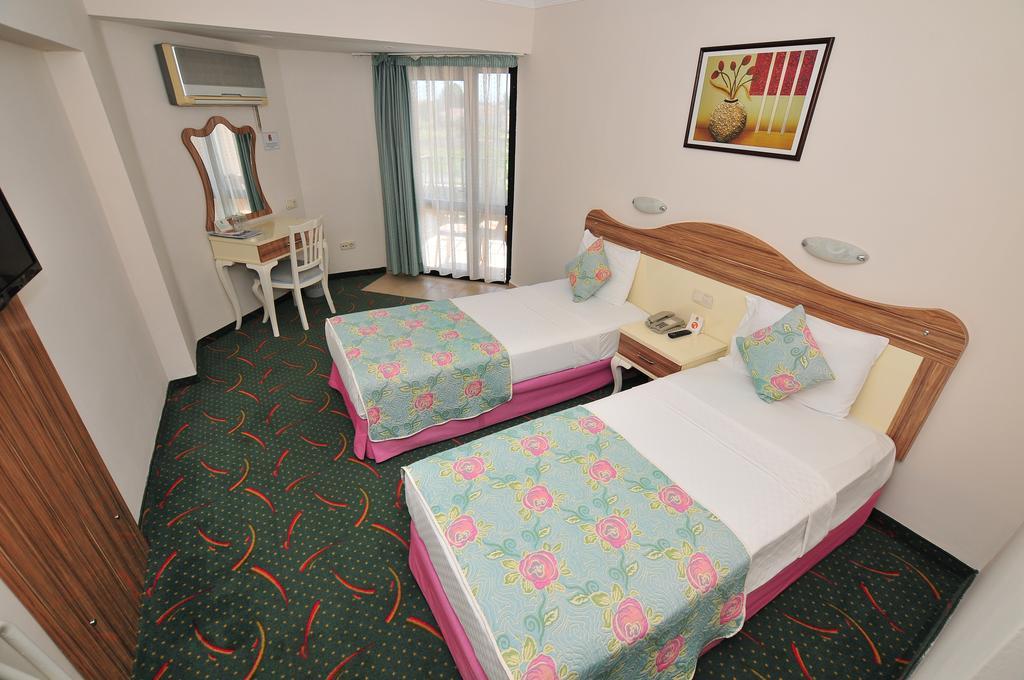 Hotel Pelin Fethiye Exterior photo